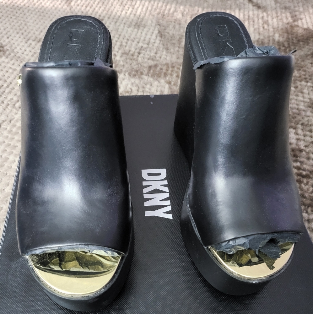 DKNY Shoes